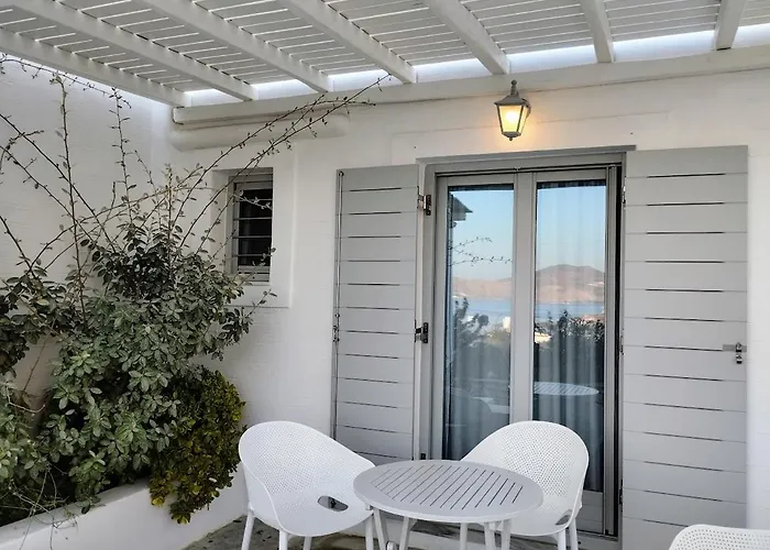 Despina's Mare Naousa (Paros)